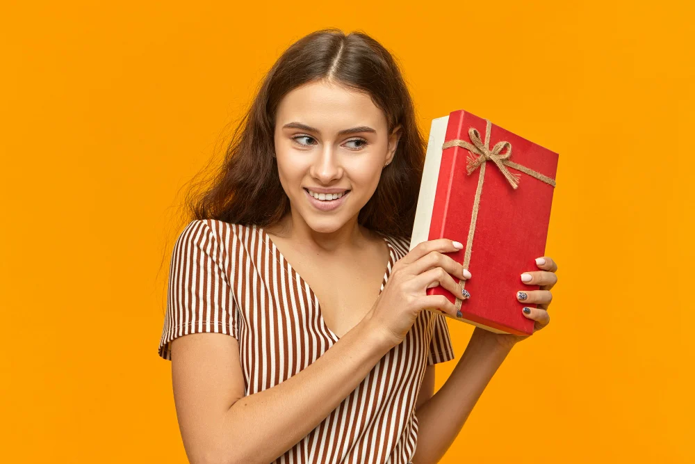 Read more about the article What Is the Meaning Behind Gifting a Book?