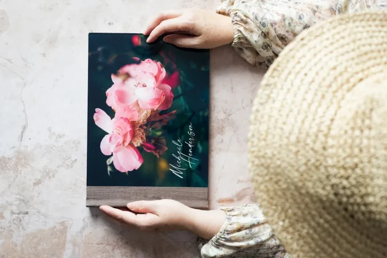 Read more about the article A Sentimental Gift For Mom From Son: Thoughtful Ideas