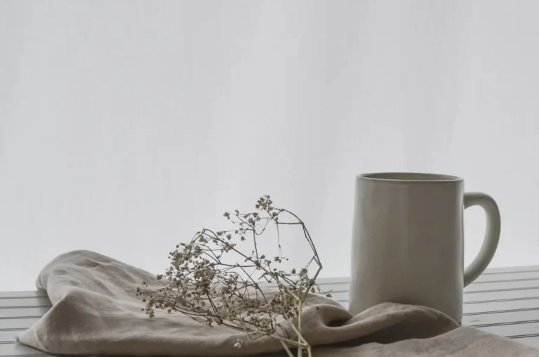 Read more about the article What Are Good Gifts For A Highly Sensitive Person? 37 Ideas