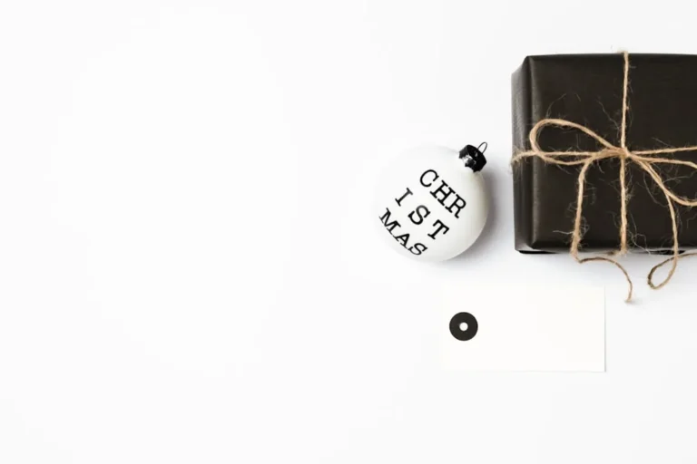 Read more about the article 23+ Best Gifts For People Who Hate Clutter