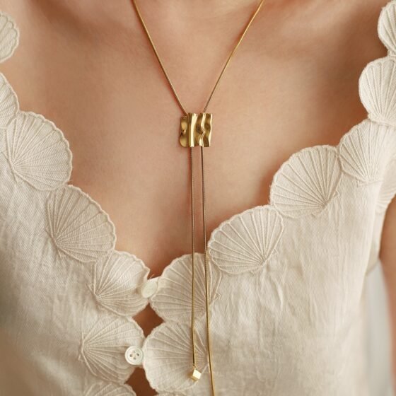 Pleated Geometric Square Sweater Necklace for Women
