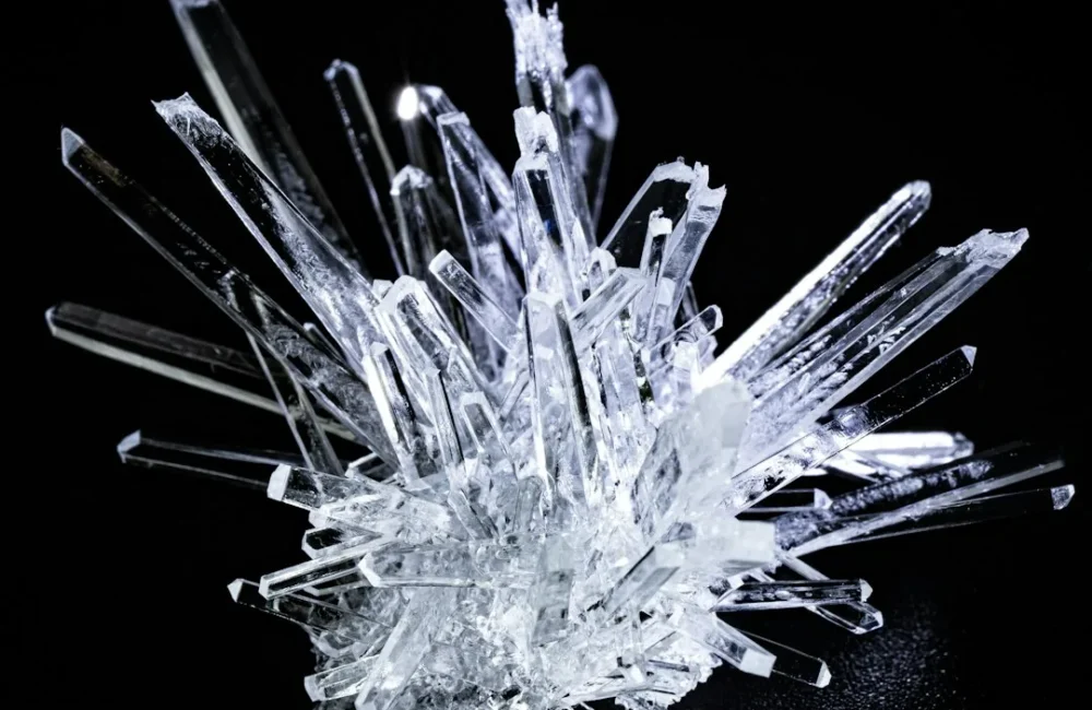 Natural crystal and decorative glass objects compared as gifts